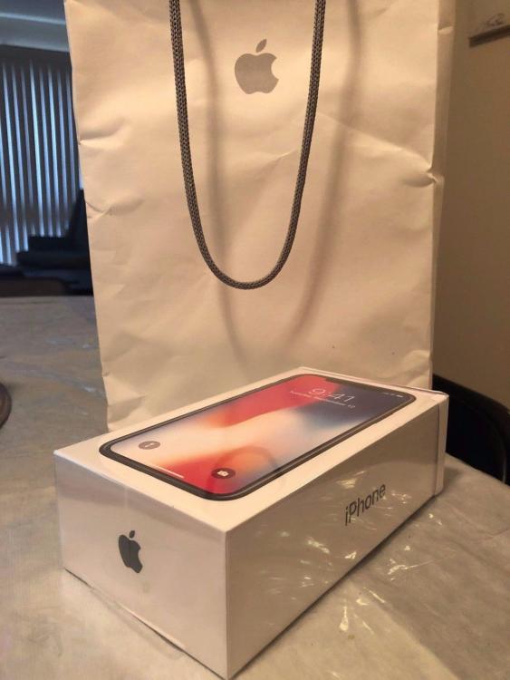 1110787178_AppleiPhoneX-256GB4.thumb.jpg.acc59ae8447c9536f4cda34327d08e14.jpg