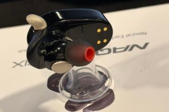 Naqi Neural Earbuds: לשלוט במחשב בכוח המחשבה (וקצת עזרה מהלסת)