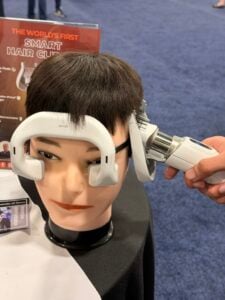 Glyde: מכונת התספורת שתעשה לכם "דירוג" מושלם בלי שתצטרכו ללכת לספר