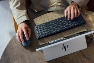 החומרה עוברת למקלדת: HP מנסה להחליף את מארז המחשב המסורתי