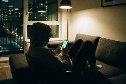 האם אתם מתים? האפליקציה שכבשה את סין בודקת אם אתם עדיין נושמים