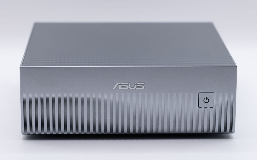 מחשב ASUS Ascent GX10 מבוסס NVIDIA DGX Spark בסקירה: דמוקרטיזציה של מודלים מקומיים