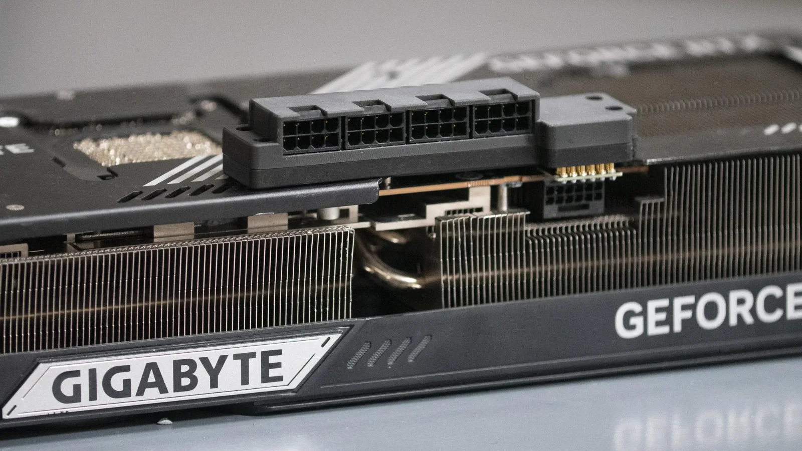 Modder fixes RTX 5090's melting 16-pin power problem with four 8-pins - VideoCardz.com